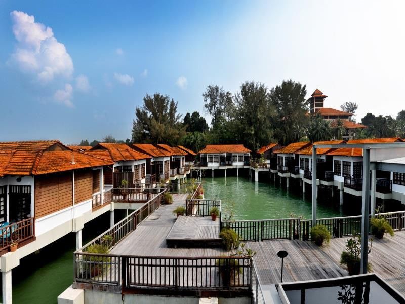 Hotel Avillion Port Dickson Exterior foto The Village