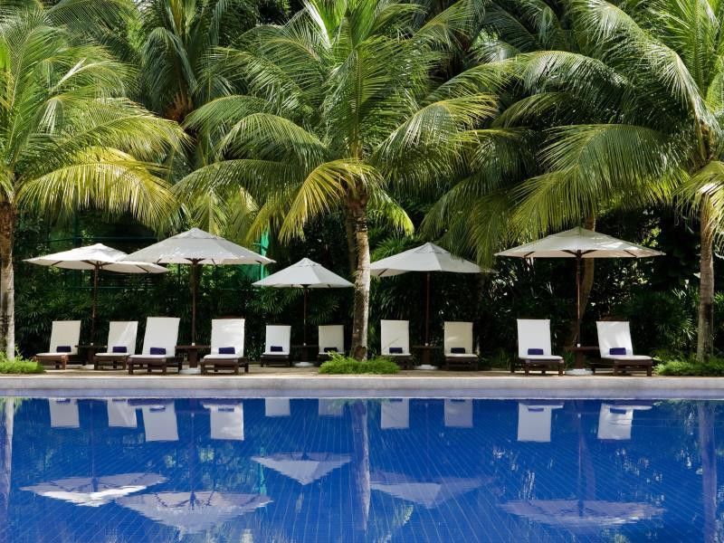 Hotel Avillion Port Dickson Exterior foto The pool at the hotel